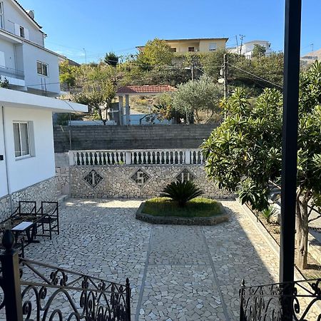 Villa Braho Gjirokastër Exteriör bild