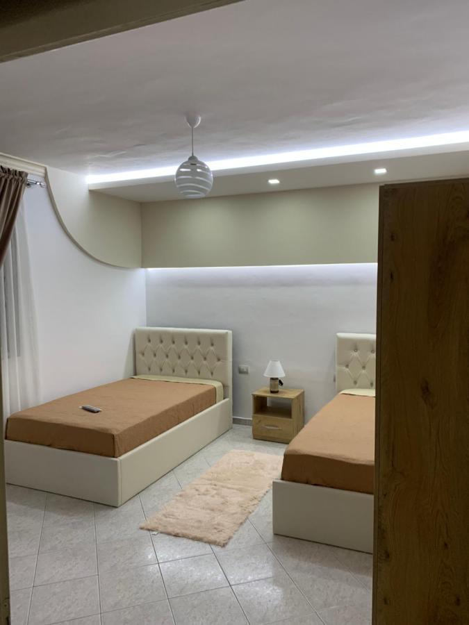 Villa Braho Gjirokastër Exteriör bild